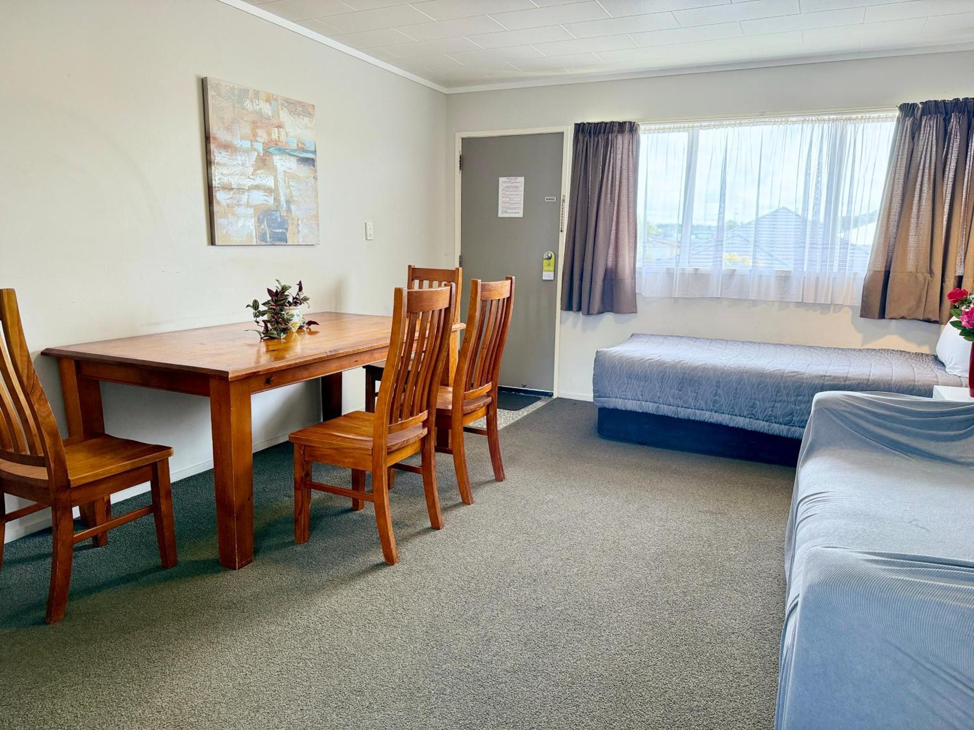 Continental Motel Whangarei Exterior foto